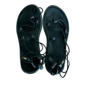 Teva Black Women's Voya Infinity Sandals: Size 9